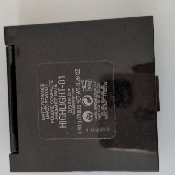 Laura Mercier Matte Radiance Baked Powder 7.50 g /POIDS NET WT.0.26 0Z.. - Picture 4 of 5